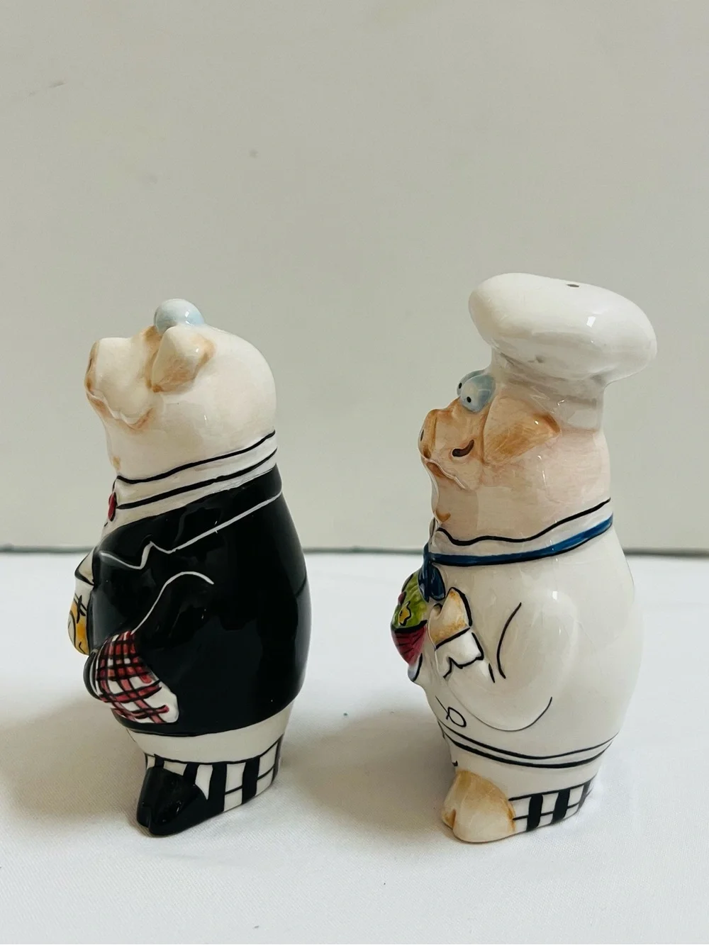 Pigs Salt & Pepper Shakers Set (2) Chef & Waiter Figurines Stoppers Included